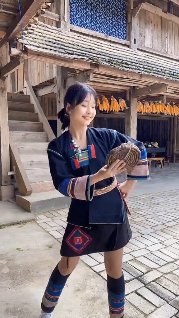 น้องมี่